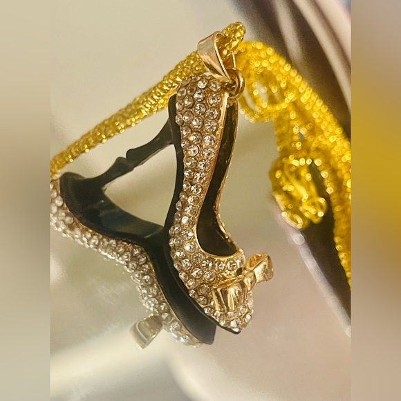 Rhinestone high heel shoe charm necklace crystal bling gold & shiny gold bow - Picture 6 of 8